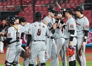 开云体育官方网站-韩国选手表现抢眼，赢得观众喝彩