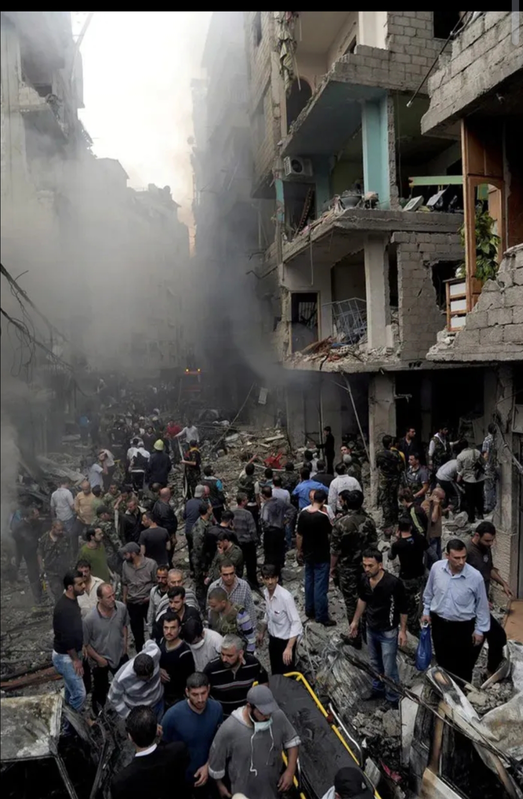 包含阿尔梅里亚客场惨败，遭遇重大失利的词条