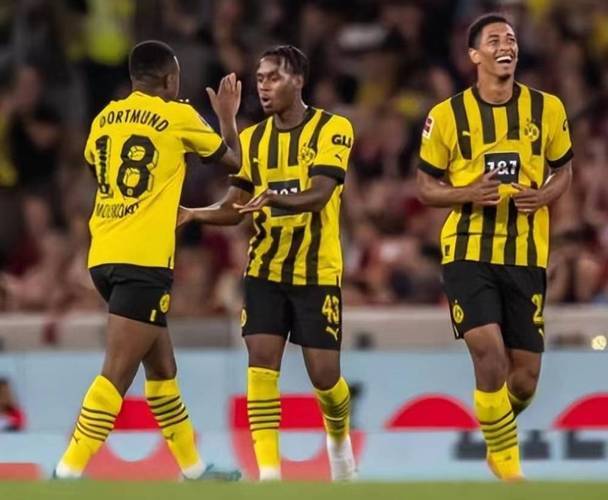 关于列斯得队主教练调整战术,备战对手法兰克福的信息 关于列斯得队主教练调整战术,备战对手法兰克福的信息