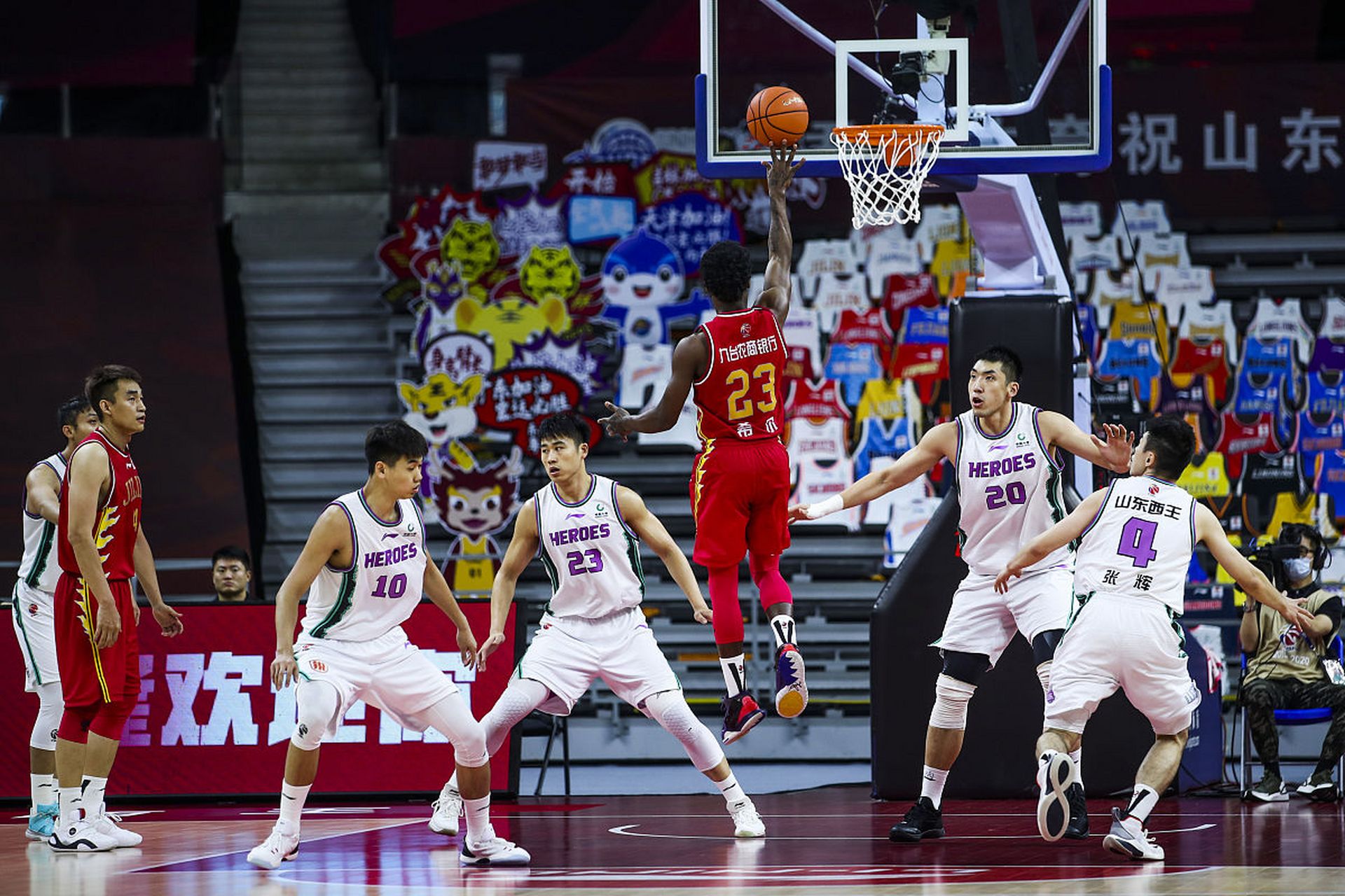 亚洲球员在全球篮球盛事中书写传奇的简单介绍 亚洲球员在全球篮球盛事中书写传奇的简单介绍