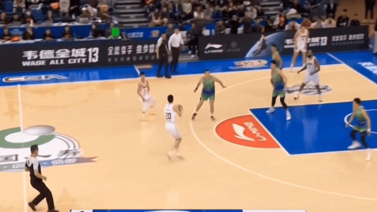 关于粤津大战:广州富力力克天津泰达,取得关键三分的信息 关于粤津大战:广州富力力克天津泰达,取得关键三分的信息