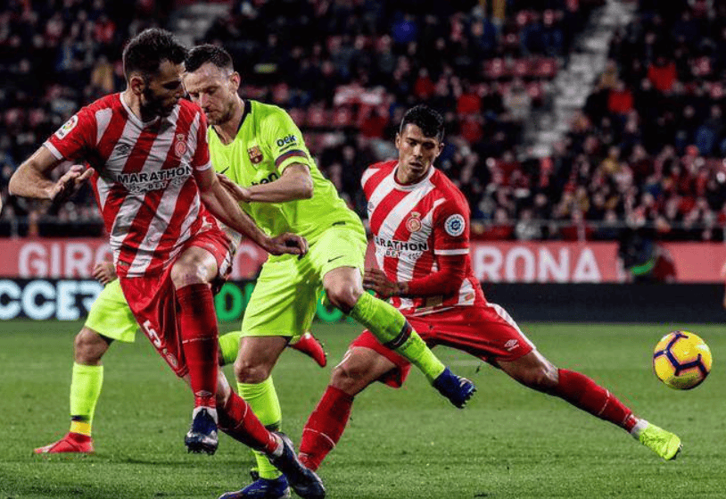 包含足球赛事引发热议，每一场比赛都充满看点的词条