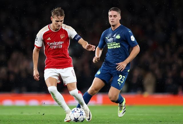 关于井井有条：阿森纳新季整体表现飘逸的信息