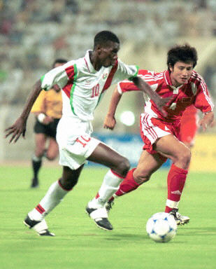 爵士队客场力克强敌，获得关键胜利的简单介绍