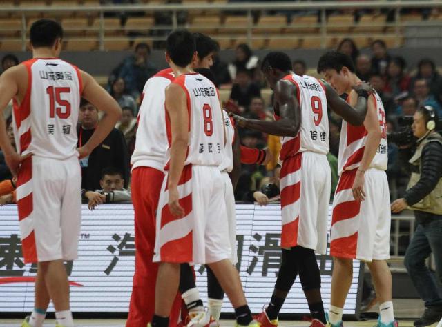 包含浙江男篮将在主场对阵江苏队展开激战的词条