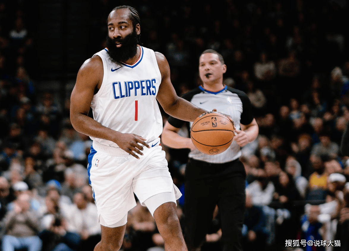 关于快船主场告捷，乔治分带领全队追平季后赛纪录的信息