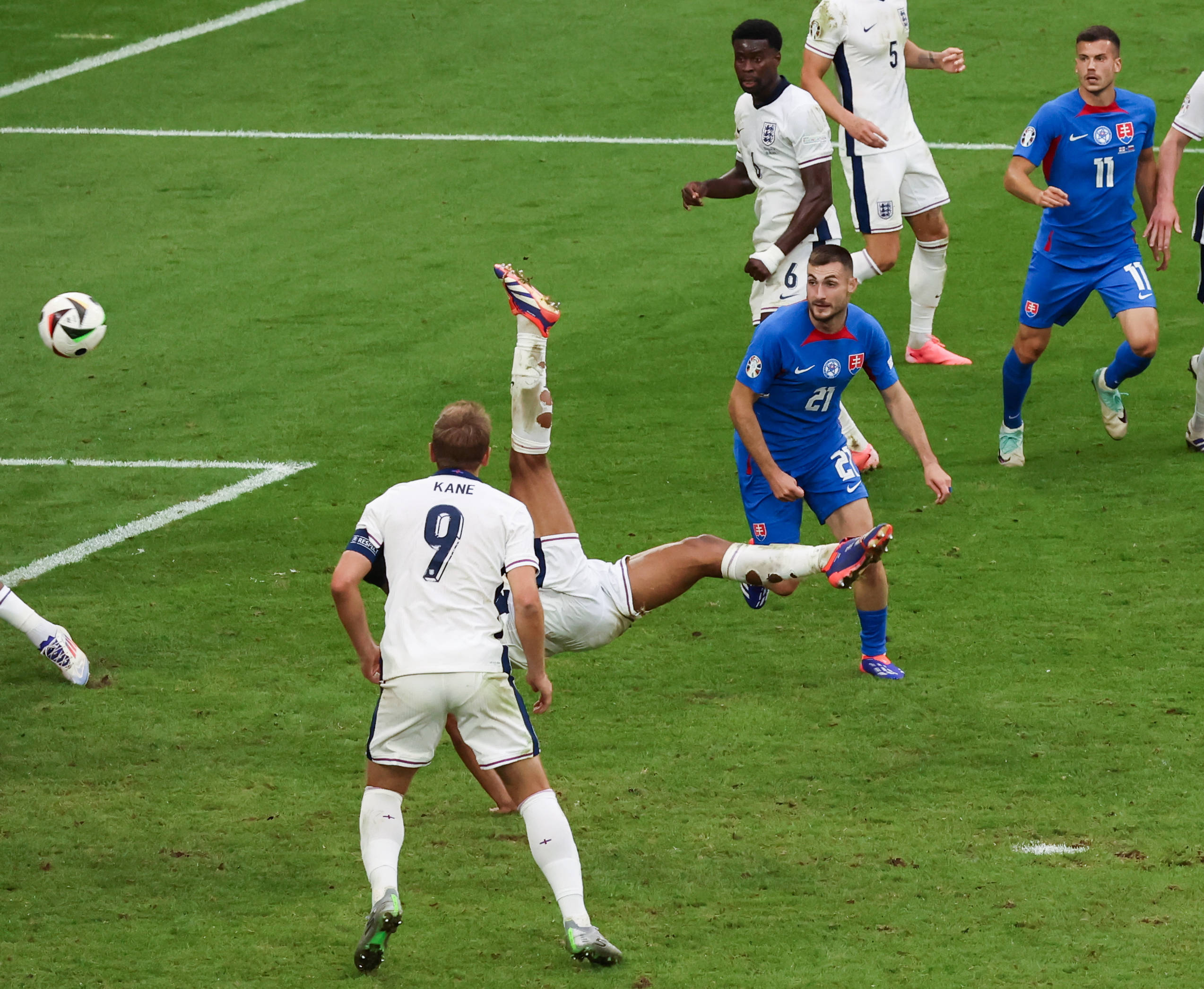 关于英格兰逆袭捷克,晋级欧锦赛半决赛!的信息 关于英格兰逆袭捷克,晋级欧锦赛半决赛!的信息