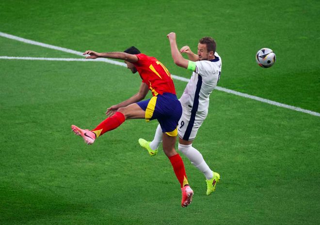 西班牙豪取六连胜,欧洲杯出线形势乐观的简单介绍 西班牙豪取六连胜,欧洲杯出线形势乐观的简单介绍