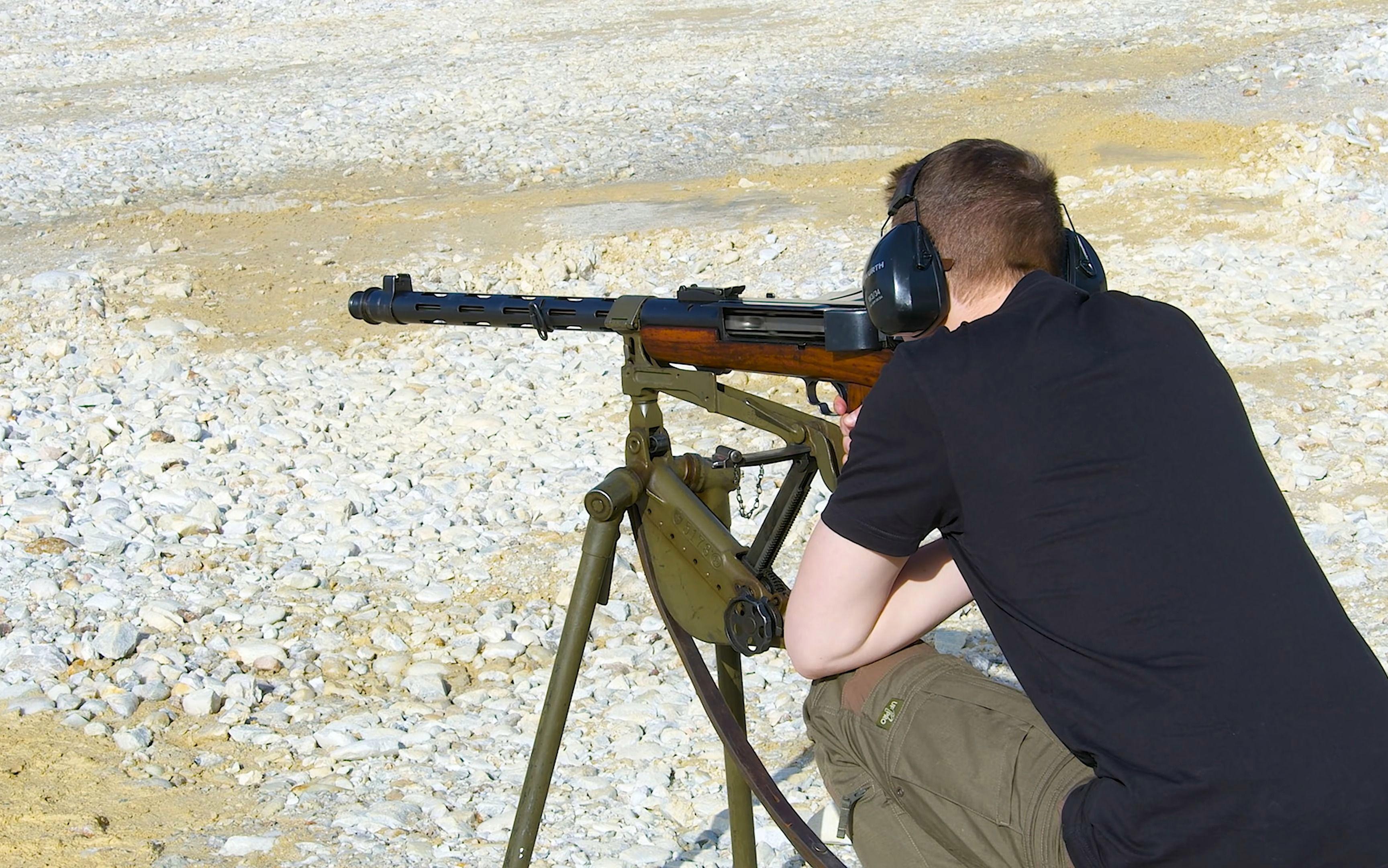 瑞士射击选手实力犹存，领跑全场的简单介绍