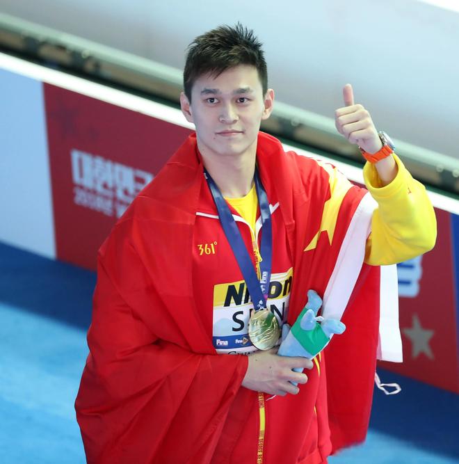 孙杨在纽约的比赛中宣布退役