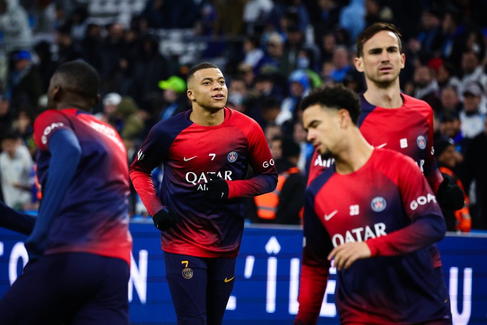 包含巴黎圣日耳曼大胜马赛，豪取4连胜的词条