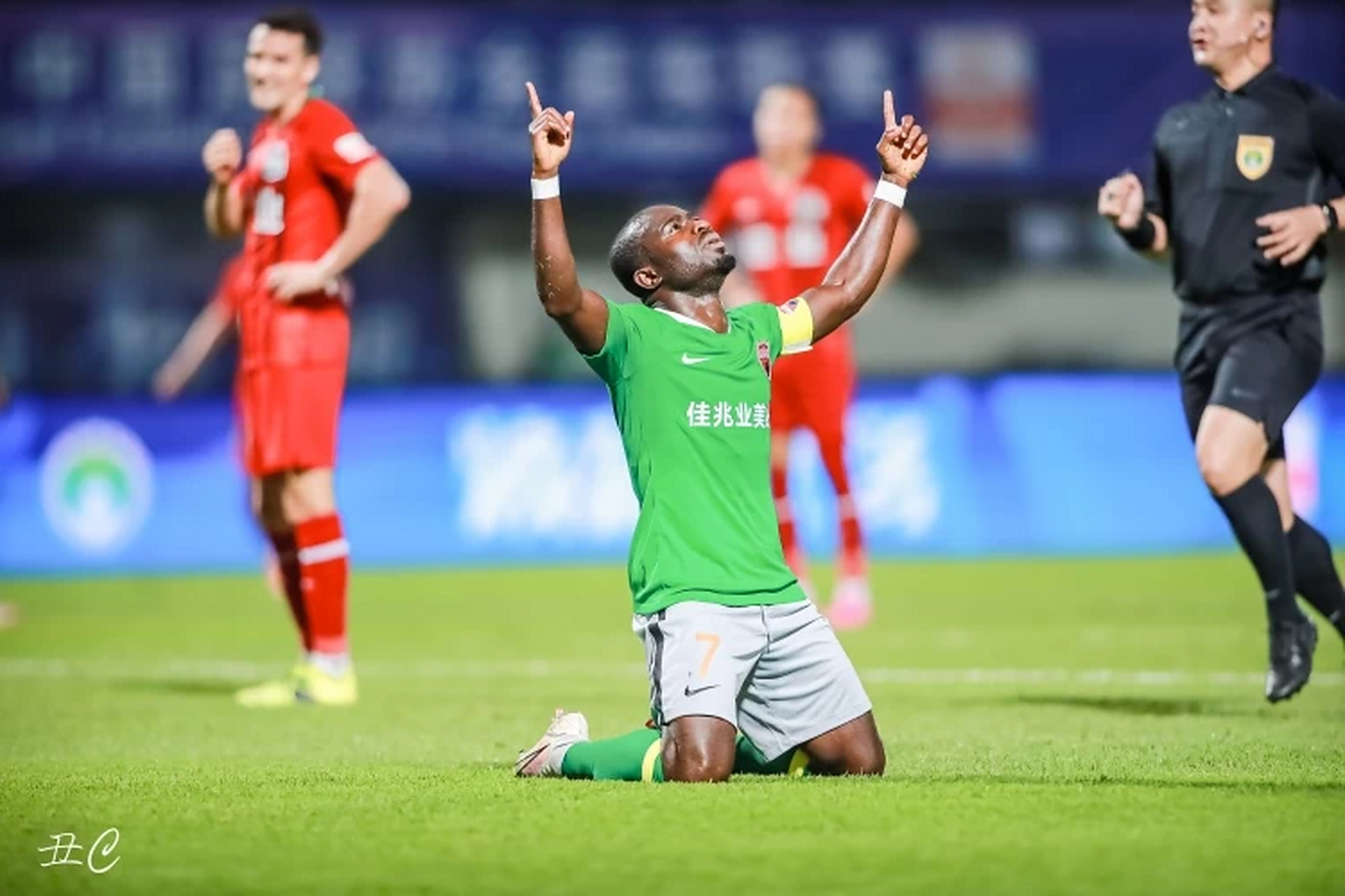 关于青海队全力备战，希望在新赛季取得突破的信息