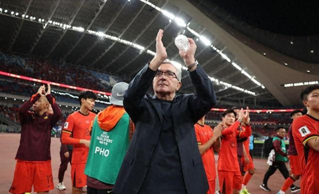 瑞士队遭遇困境,教练神秘回应 瑞士队遭遇困境,教练神秘回应