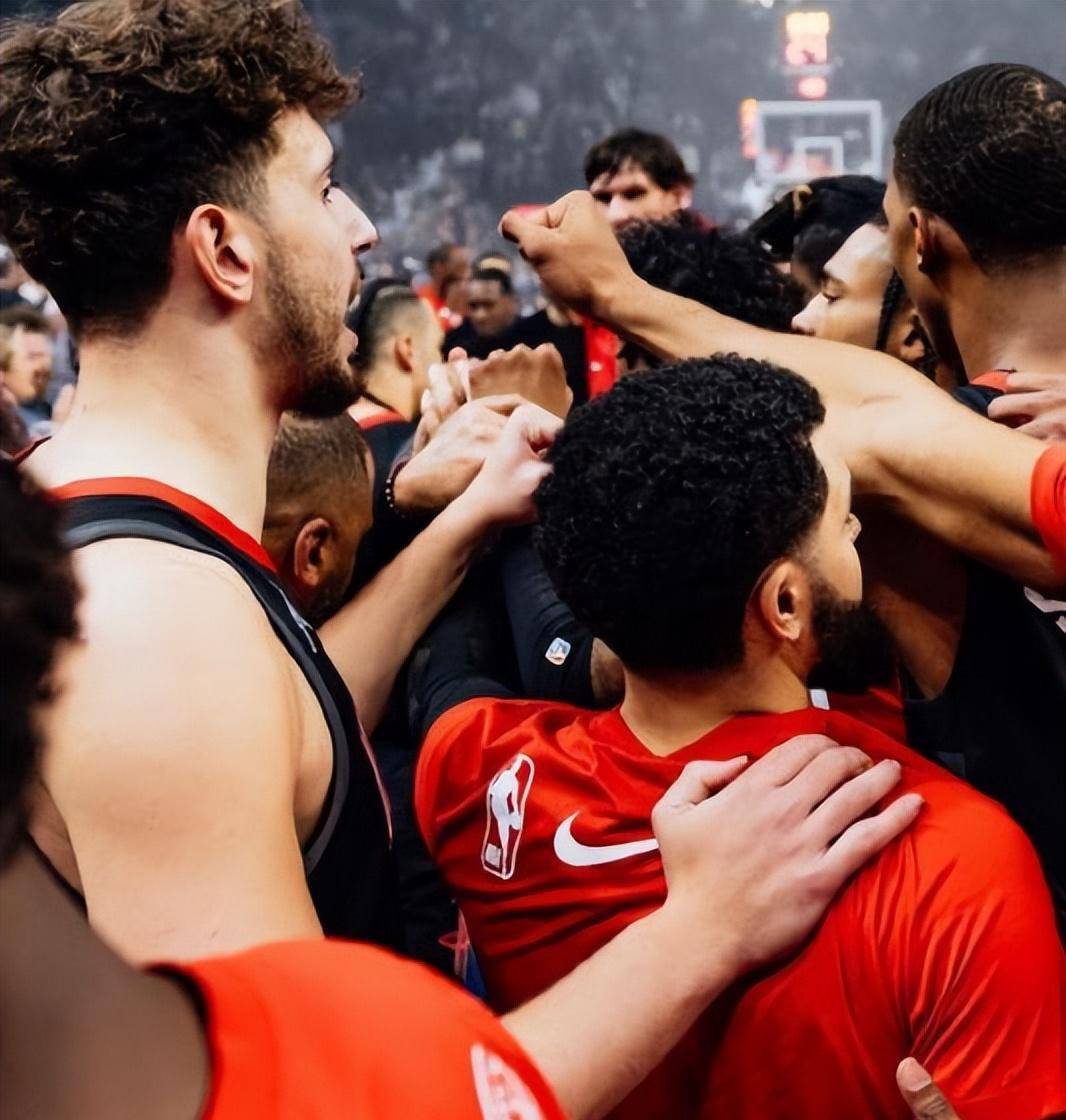 火箭队新晋球员表现出色,带领球队走向胜利的简单介绍 火箭队新晋球员表现出色,带领球队走向胜利的简单介绍