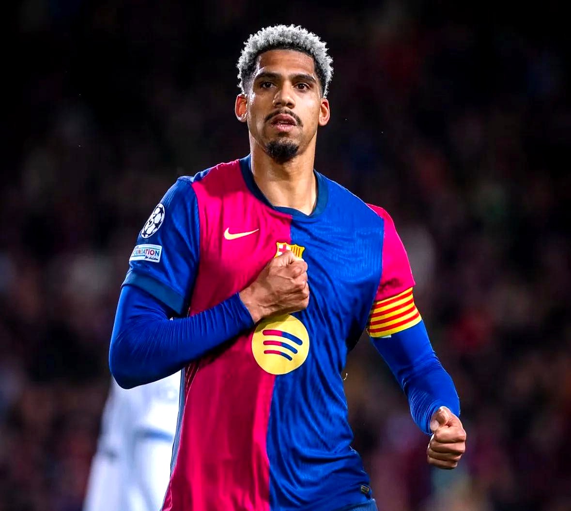 曼联意外负于巴塞罗那，小组出局悬疑