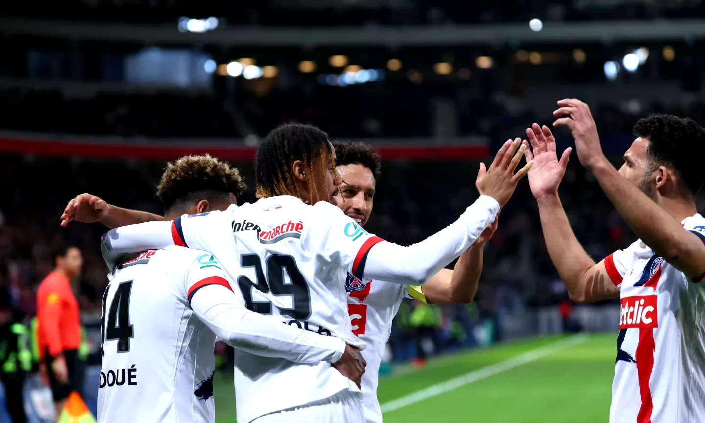 巴黎圣日耳曼取得连胜追击领头羊的简单介绍