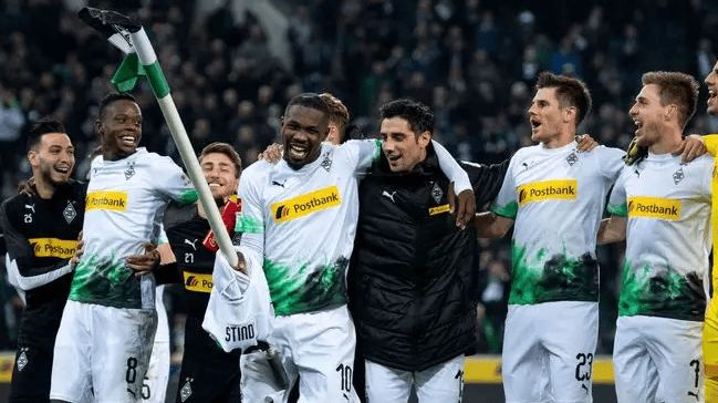 关于斯图加特与门兴格拉德巴赫将在榭州之战中展开较量的信息