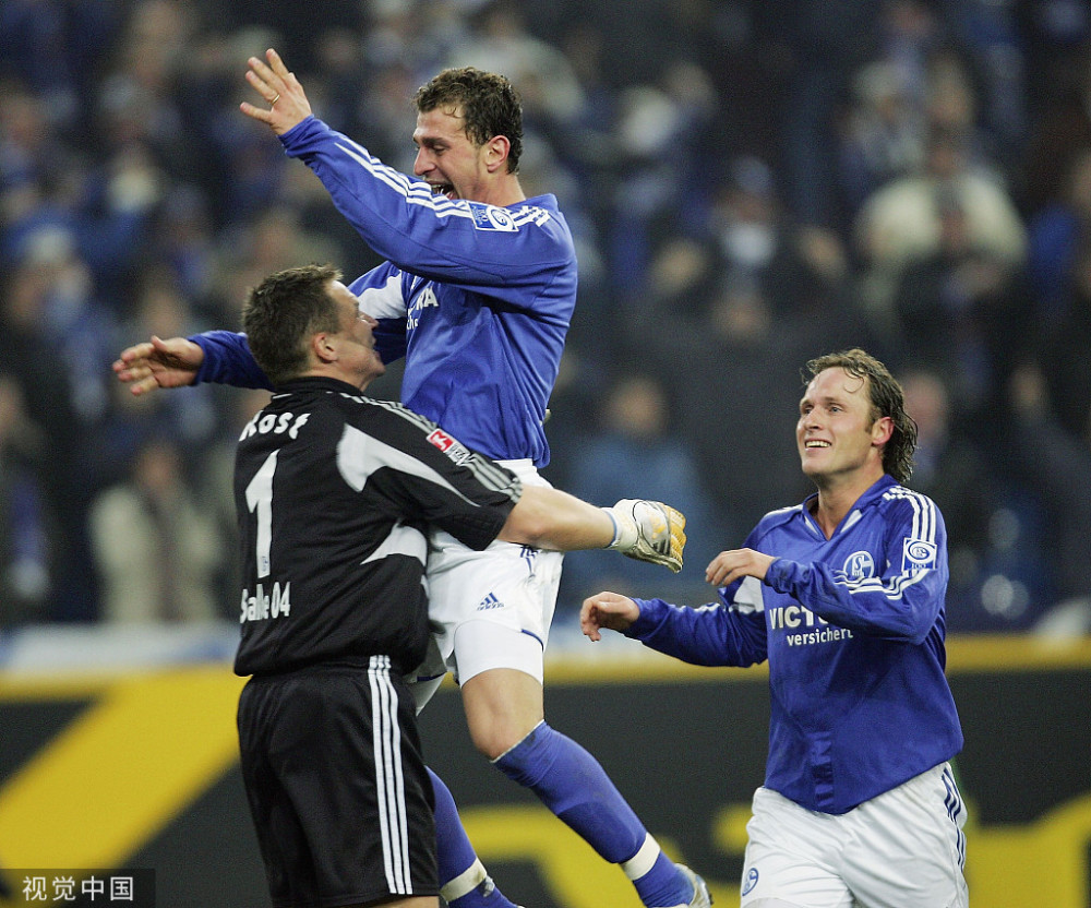 罗马将和沙尔克对阵,胜者晋级 罗马将和沙尔克对阵,胜者晋级