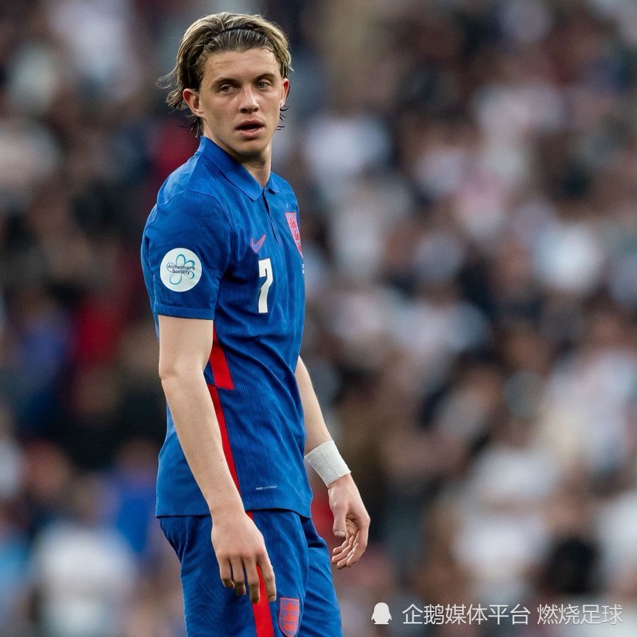 包含英格兰羽毛球队力克法国羽毛球队，辛杜打破历史纪录的词条