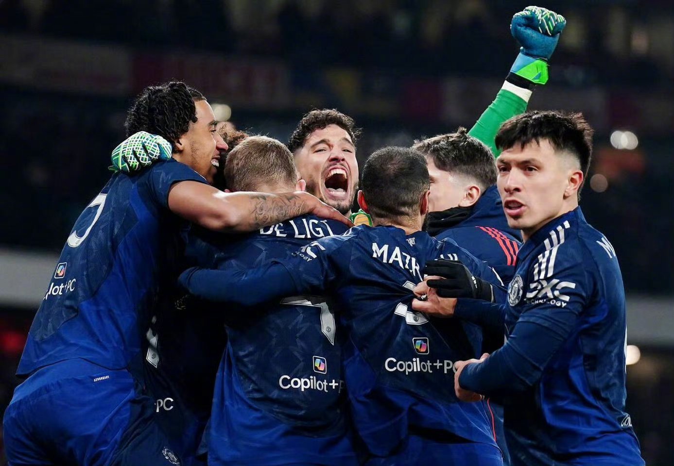 曼联险胜阿森纳，特尔施特根制霸全场的简单介绍