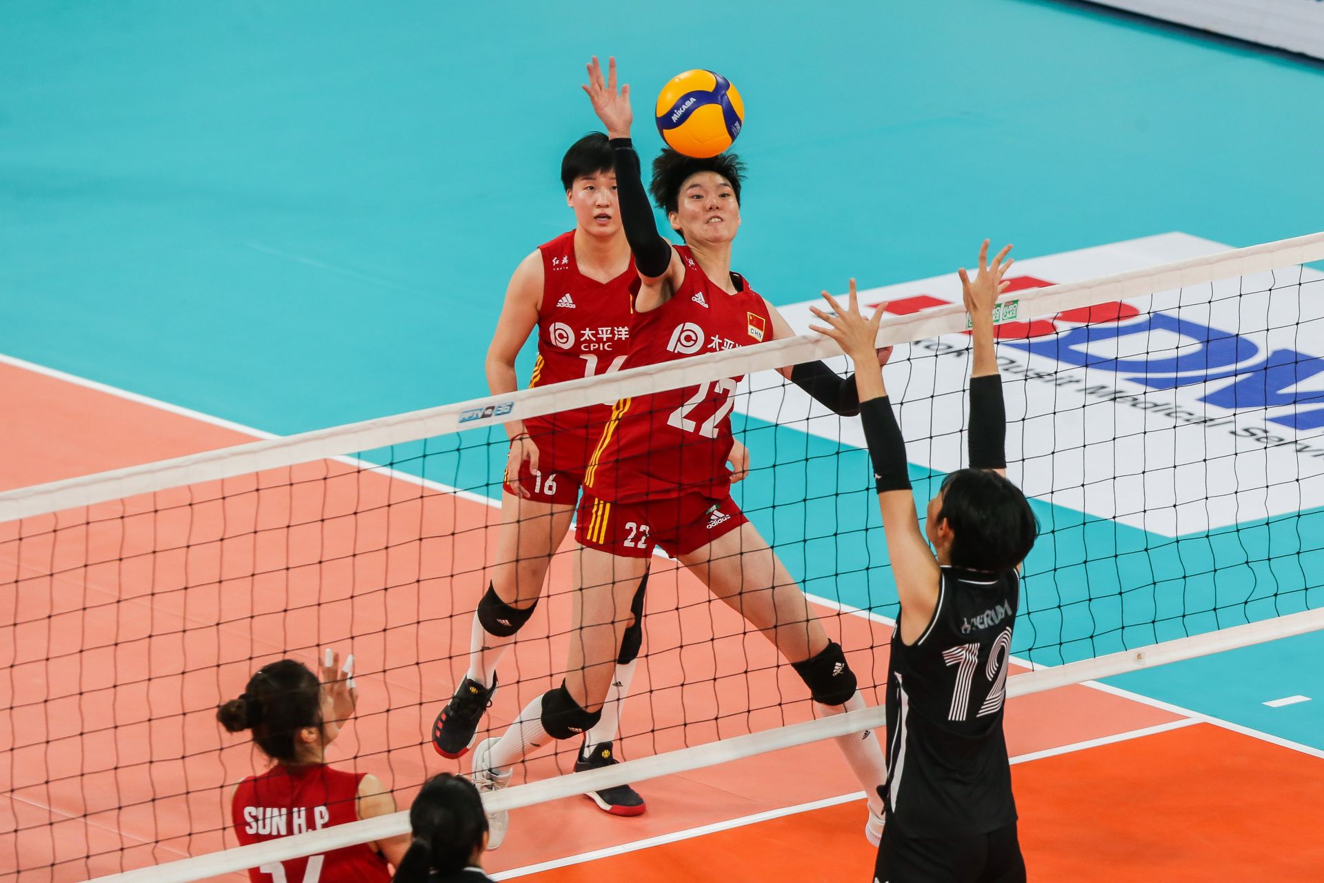 中国队轻取丹麦队，马琳关键制胜